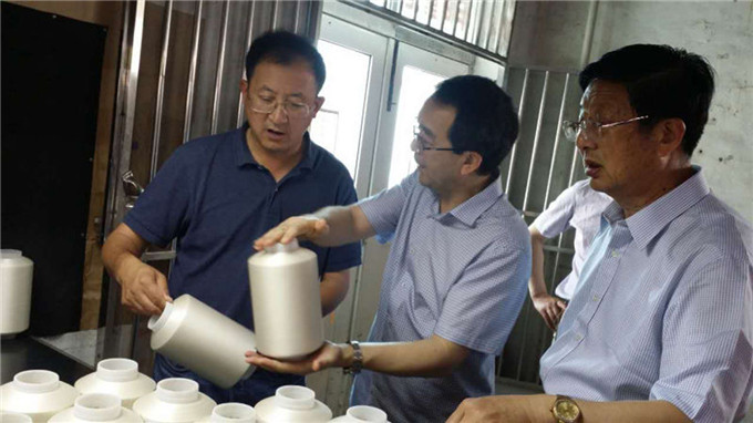 苏豪股份领导赴多个宁外子和企业调研